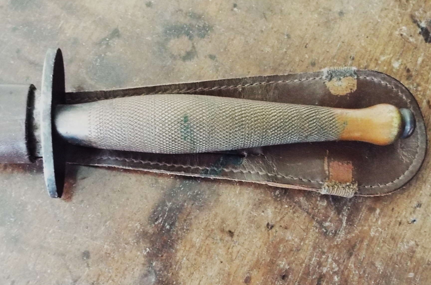 World War two British army second pattern fighting knife by Fairbairn Sykes - Image 11