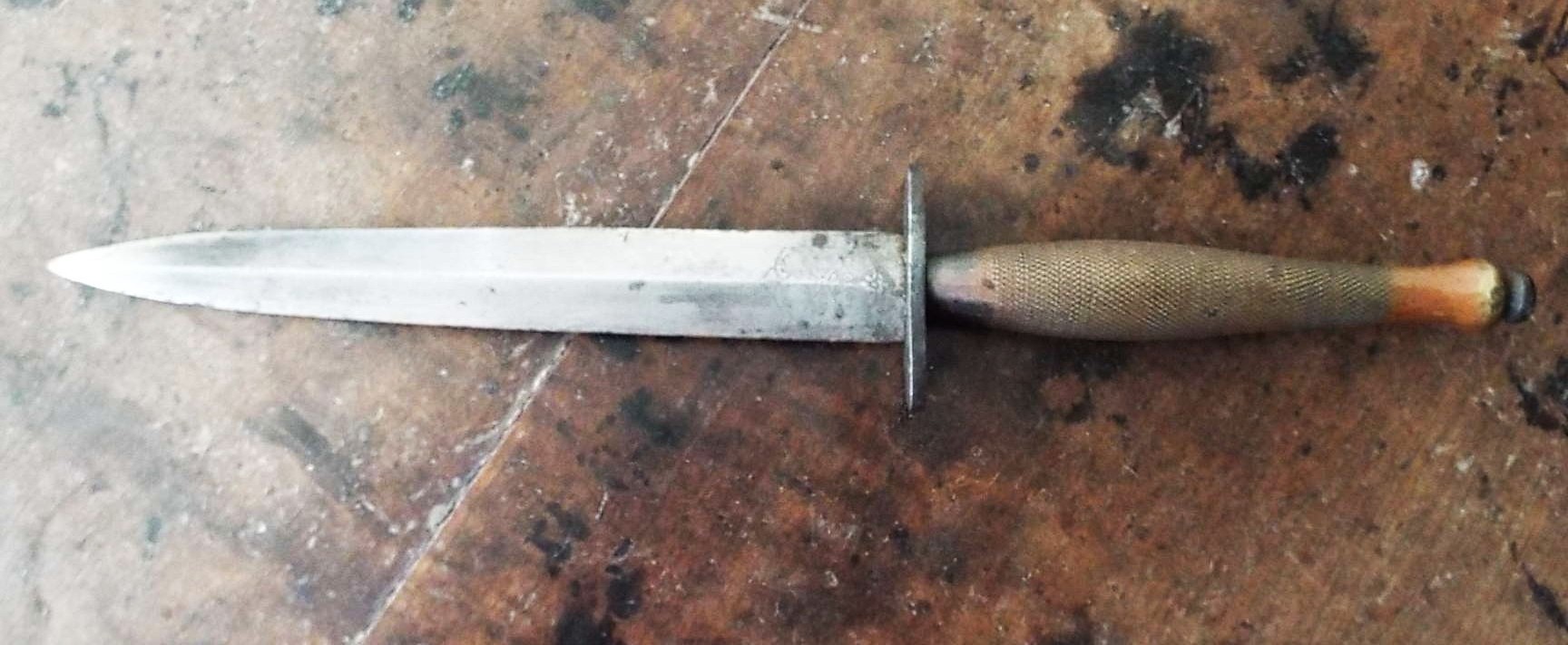 World War two British army second pattern fighting knife by Fairbairn Sykes - Image 6