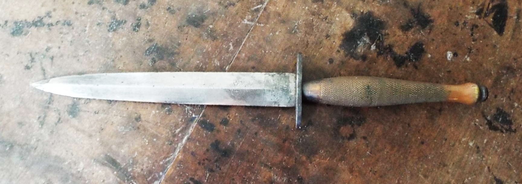 World War two British army second pattern fighting knife by Fairbairn Sykes - Image 4